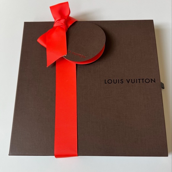 Louis Vuitton Wool Scarf - Picture 4 of 4